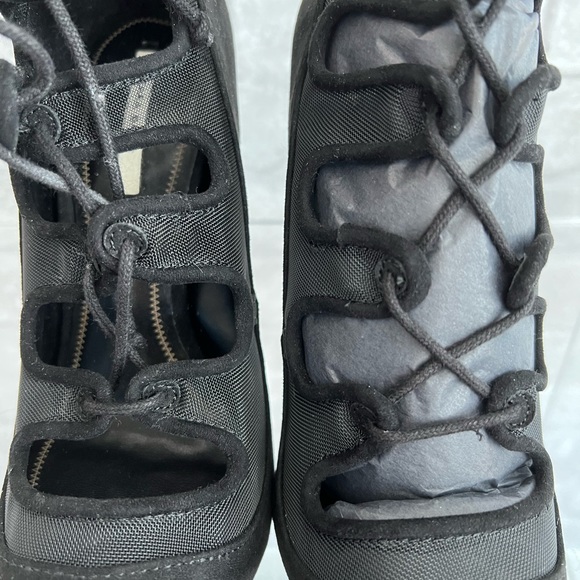 ZARA - lace up pump - Picture 2 of 5